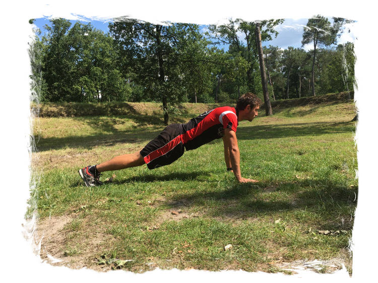 Bootcamp oefeningen met eigen lichaam