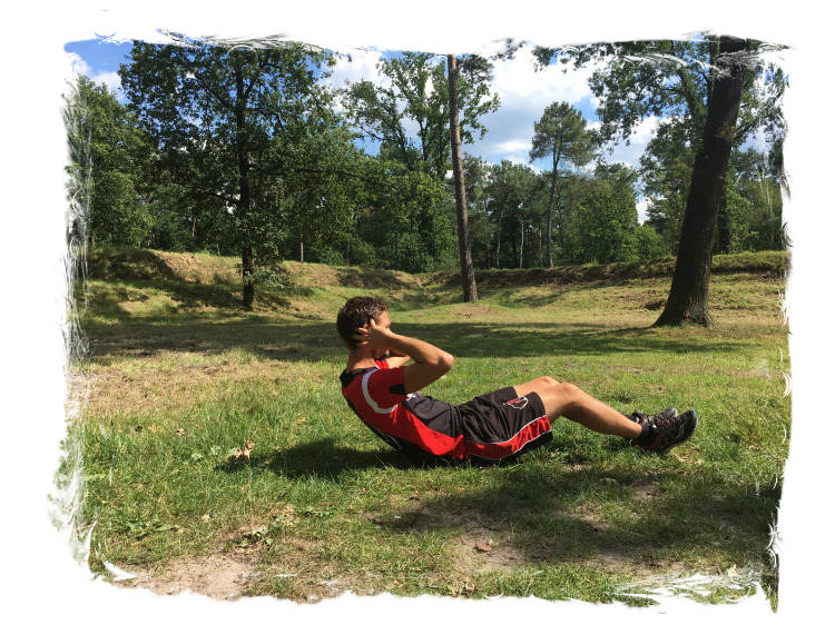 Bootcamp oefeningen met eigen lichaam